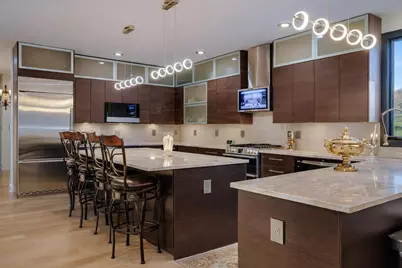 885 N 100 W, Valparaiso, IN 46385 - Photo 17