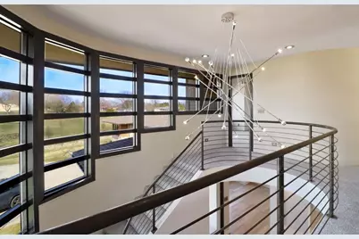 885 N 100 W, Valparaiso, IN 46385 - Photo 7