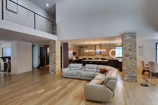 885 N 100 W, Valparaiso, IN 46385 - Photo 17