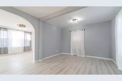 115 N Porter Street, Michigan City, IN 46360 - Photo 5