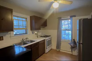 1524 Lincoln St, Hobart, IN 46342 - Photo 5