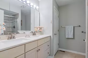 3804 Pheasant Walk Dr, Valparaiso, IN 46383 - Photo 15