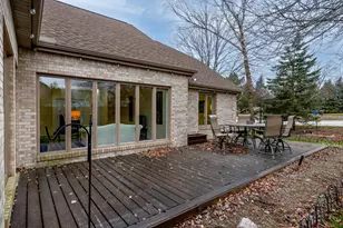 3804 Pheasant Walk Dr, Valparaiso, IN 46383 - Photo 47