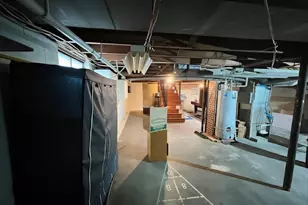 390 E Gray St, Martinsville, IN 46151 - Photo 17