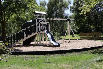 700 W Bay Court, Crown Point, IN 46307 - Photo 9