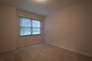 1800 Winfield Dr, Munster, IN 46321 - Photo 15