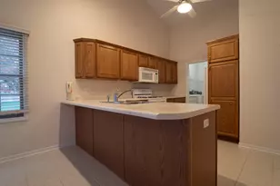 1800 Winfield Dr, Munster, IN 46321 - Photo 7