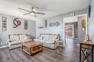 682 Dearborn Rd, Valparaiso, IN 46385 - Photo 5