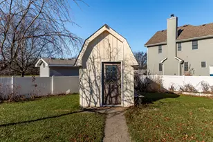 12680 Rosewood Ct, Saint John, IN 46373 - Photo 37