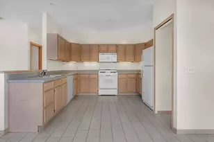 378 Ballenisle Ct, Chesterton, IN 46304 - Photo 7