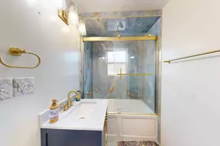 327 S 18th St, Chesterton, IN 46304 - Photo 13