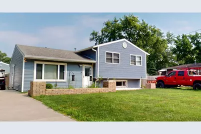 327 S 18th Street, Chesterton, IN 46304 - Photo 3