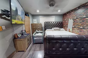 327 S 18th St, Chesterton, IN 46304 - Photo 11