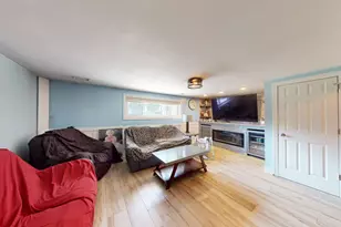 327 S 18th St, Chesterton, IN 46304 - Photo 19