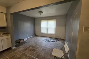 1119 Cass St, Gary, IN 46403 - Photo 7