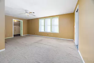 212 E Washington St, Kentland, IN 47951 - Photo 37