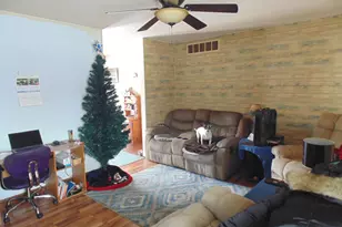 3170 Lawrence St, Hobart, IN 46342 - Photo 7