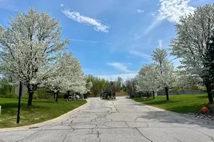 735 Druim Tr, Crown Point, IN 46307 - Photo 11