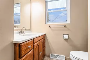 1109 N Dwiggins Ave, Griffith, IN 46319 - Photo 23