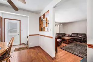 1109 N Dwiggins Ave, Griffith, IN 46319 - Photo 9