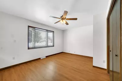 2002 Crockett Avenue, Valparaiso, IN 46383 - Photo 11