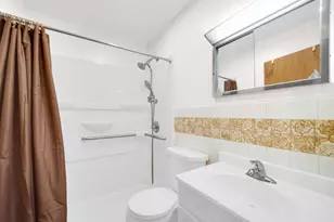 2002 Crockett Ave, Valparaiso, IN 46383 - Photo 17