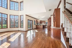 811 Royal Dublin Ln, Dyer, IN 46311 - Photo 7