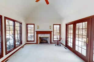 811 Royal Dublin Ln, Dyer, IN 46311 - Photo 15