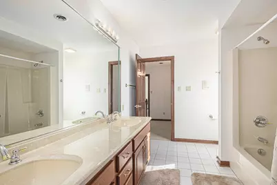 811 Royal Dublin Lane, Dyer, IN 46311 - Photo 33