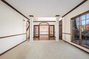 811 Royal Dublin Ln, Dyer, IN 46311 - Photo 13