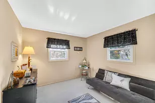 1220 Dogwood Dr, Chesterton, IN 46304 - Photo 13