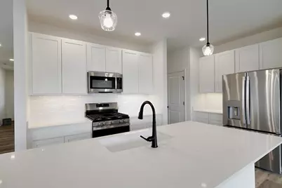 3104 Greenview Drive, Valparaiso, IN 46385 - Photo 7