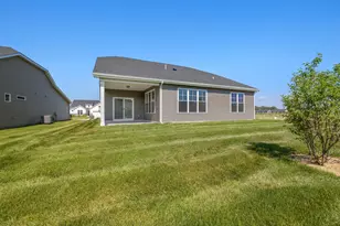 3104 Greenview Dr, Valparaiso, IN 46385 - Photo 23