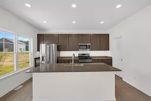 3758 Wild Grove Wy, Valparaiso, IN 46385 - Photo 7