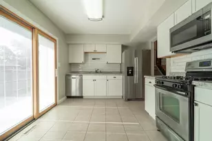 9830 Mckinley St, Crown Point, IN 46307 - Photo 7