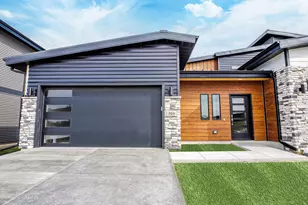 248 Sawgrass Dr, Crown Point, IN 46307 - Photo 1