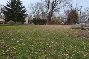 2412 Howard St, Lake Station, IN 46405 - Photo 13