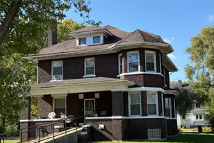 700 Jackson St, Gary, IN 46402 - Photo 3