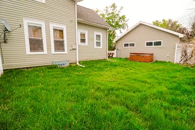 225 Jefferson Avenue, Chesterton, IN 46304 - Photo 9