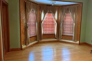 225 Jefferson Ave, Chesterton, IN 46304 - Photo 9