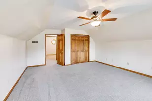 591 Glenwood Dr, Valparaiso, IN 46385 - Photo 25