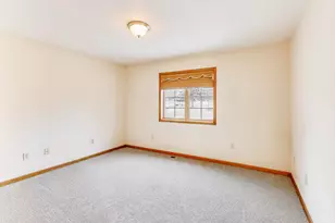 591 Glenwood Dr, Valparaiso, IN 46385 - Photo 17