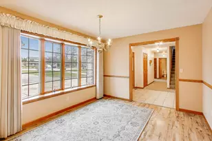 591 Glenwood Dr, Valparaiso, IN 46385 - Photo 7