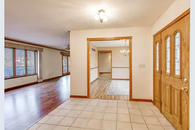 591 Glenwood Drive, Valparaiso, IN 46385 - Photo 5