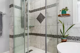 202 Oakridge Ct, Valparaiso, IN 46385 - Photo 19