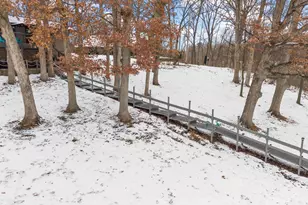 202 Oakridge Ct, Valparaiso, IN 46385 - Photo 77