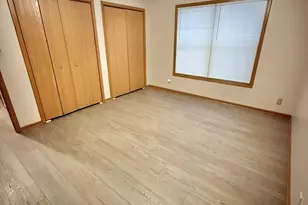 395 Plymouth Rd, Valparaiso, IN 46385 - Photo 5