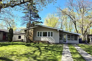 7800 Juniper Ave, Gary, IN 46403 - Photo 3