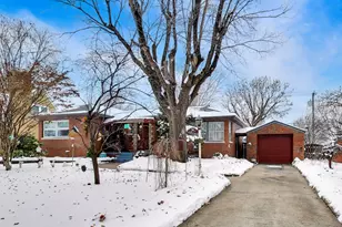 7218 Baring Pkwy, Hammond, IN 46324 - Photo 3