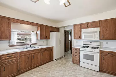 8767 Monroe Avenue, Munster, IN 46321 - Photo 5